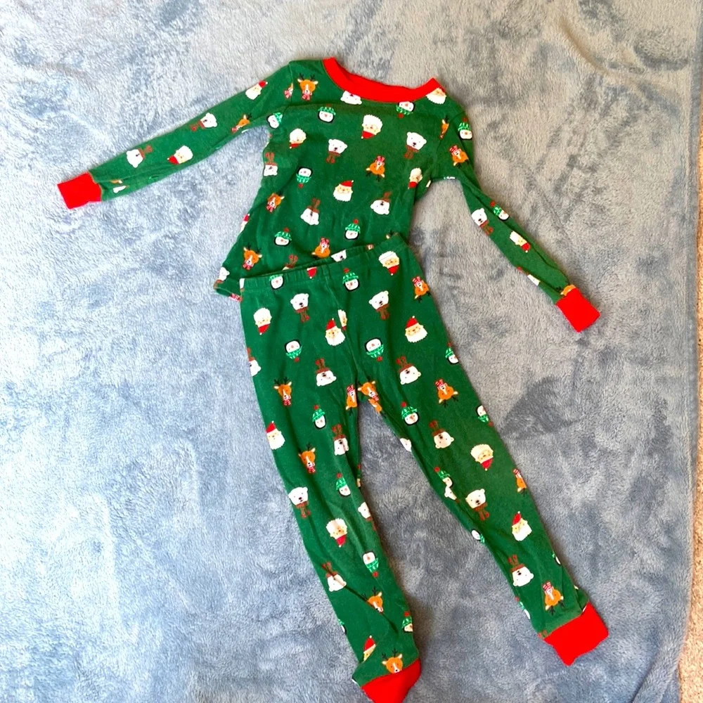 Carter’s Christmas pjs size 5T